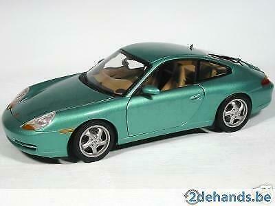 1:18 UT 1996 Porsche 996 coupe groen metallic, Hobby & Loisirs créatifs, Modélisme | Voitures & Véhicules, Neuf, Voiture, Enlèvement ou Envoi