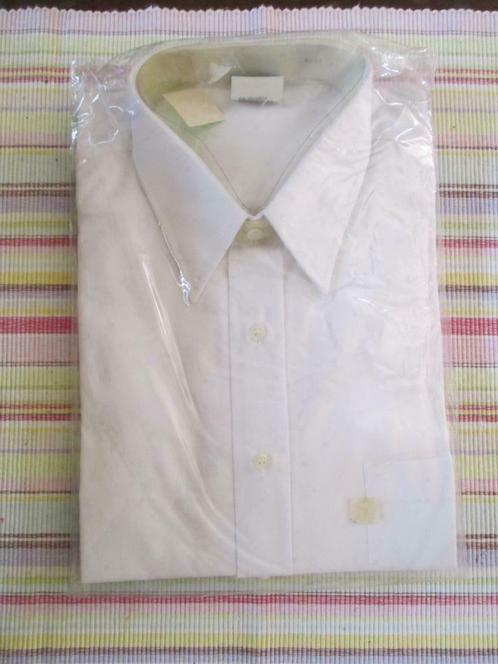 NOUVELLES chemises blanches taille 42, Vêtements | Hommes, Chemises, Neuf, Enlèvement ou Envoi