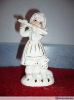 Joueuse de flûte et son chat 12x6x5 cm , blanc et doré, Antiquités & Art, Curiosités & Brocante