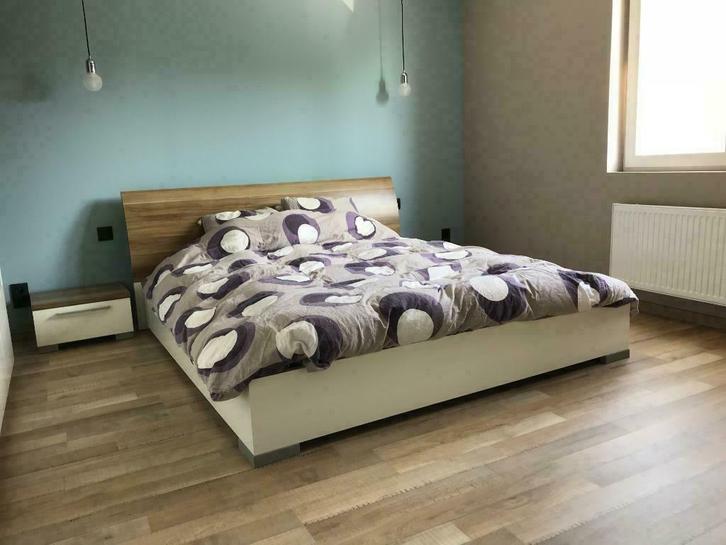 Slaapkamer met 6-deurskast en commode, Huis en Inrichting, Slaapkamer | Complete slaapkamers, Gebruikt, Tweepersoons, Ophalen