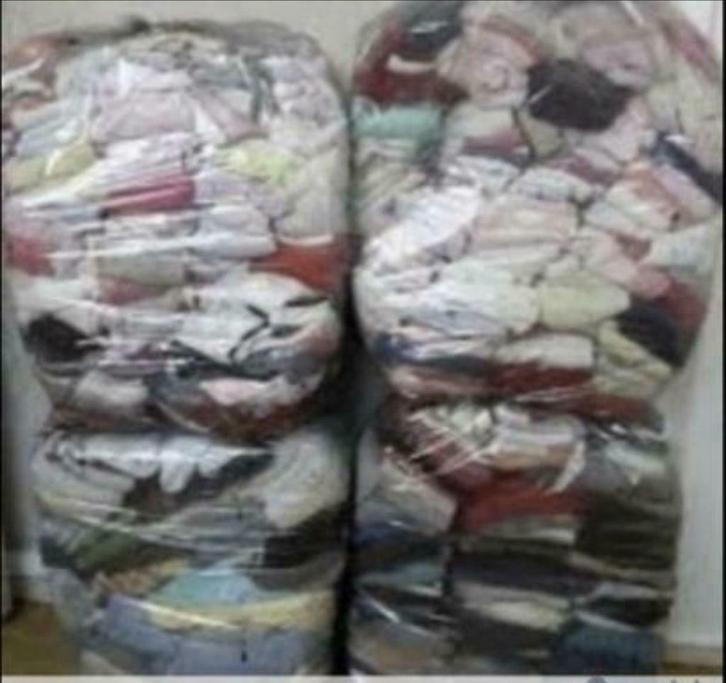 Énorme lot de vêtements enfant ado 1€, Enfants & Bébés, Vêtements enfant | Autre