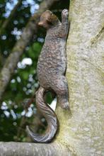 Ecureuil  grimpant en fonte patinée à suspendre, Jardin & Terrasse, Enlèvement ou Envoi, Neuf, Autres matériaux, Animal