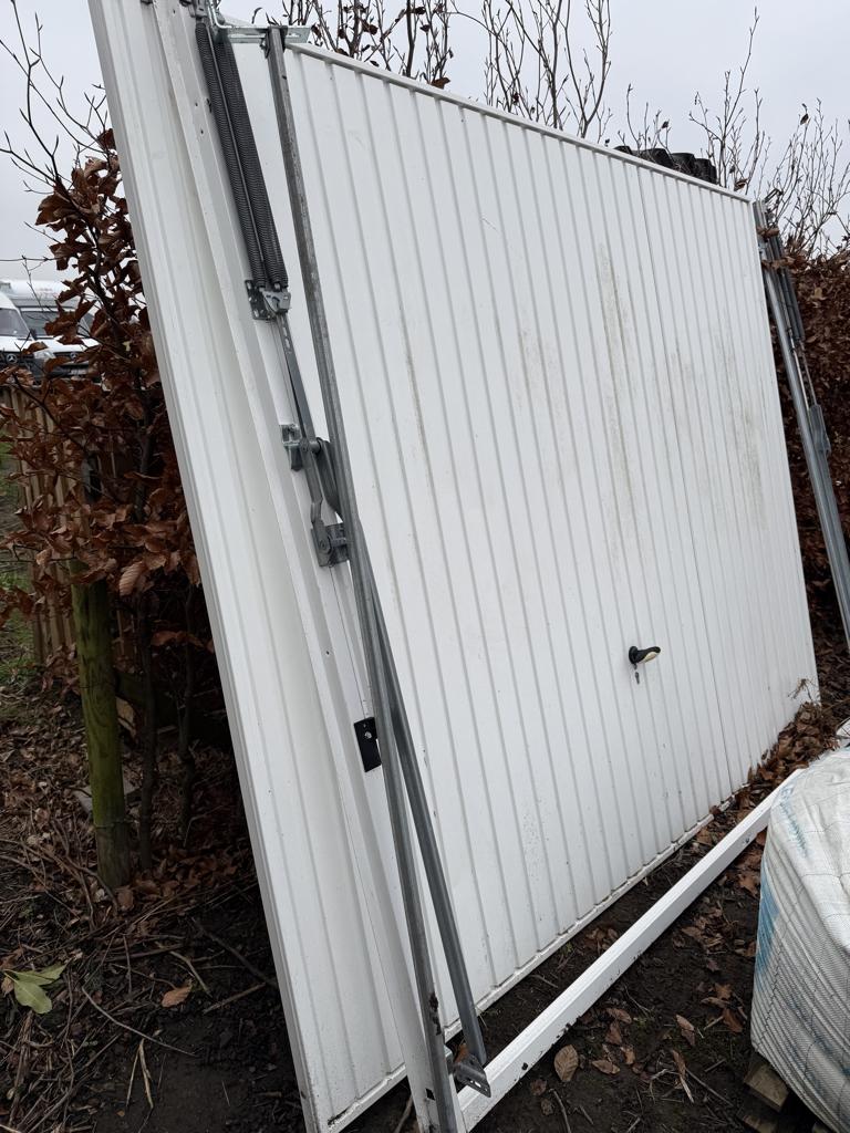 portail basculant, Enlèvement, Utilisé, Porte de garage, 200 à 215 cm