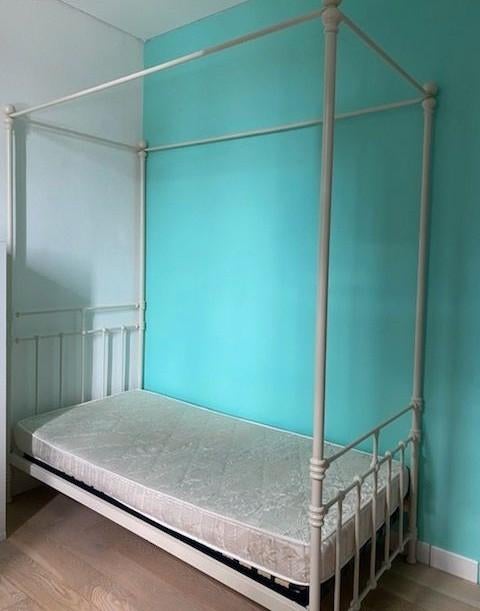 Lit à baldaquin Maison du monde, Neuf, Style vintage bohème, 90 cm, Une personne
