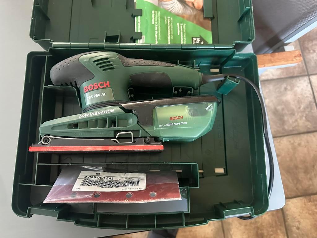 Ponceuse Bosch, Bricolage & Construction, Enlèvement ou Envoi, Comme neuf, Moins de 600 watts, Autres types
