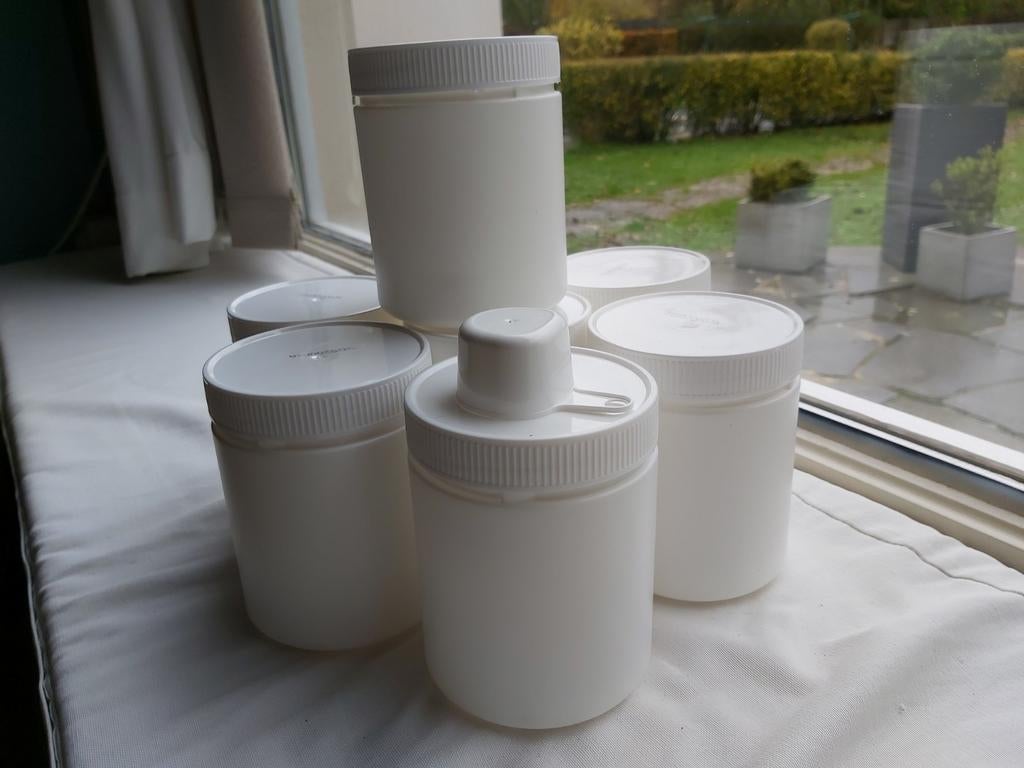 Boîte en plastique de 500gr + cuillère, Enlèvement ou Envoi, Comme neuf, Boîte