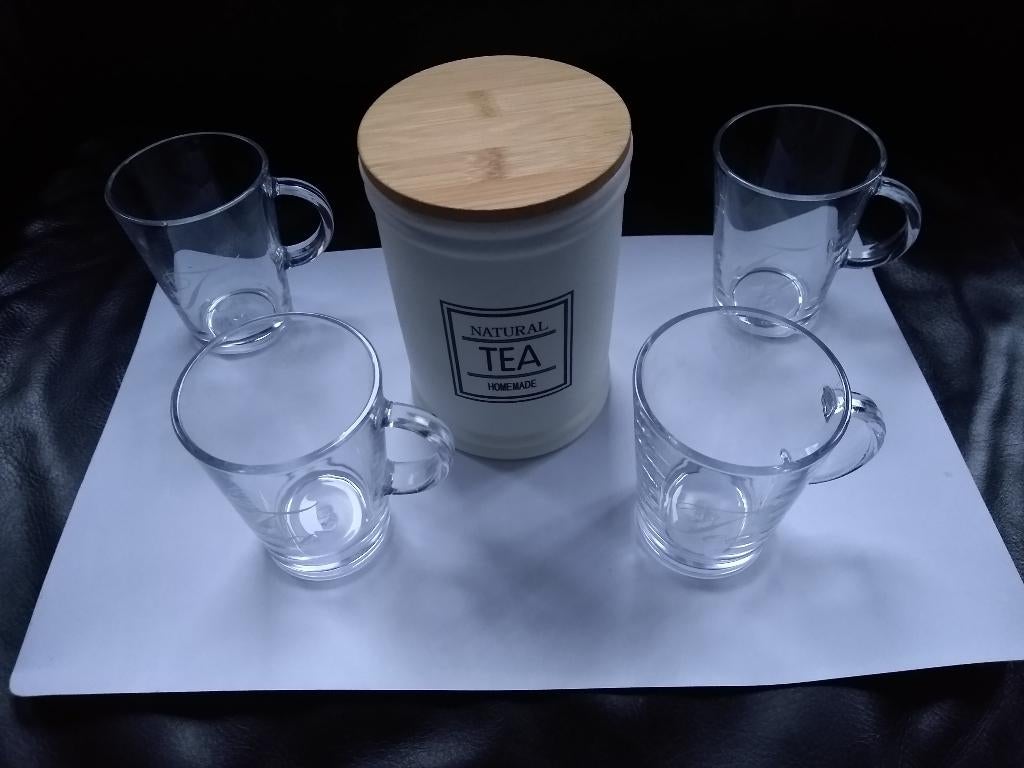 4 glazen kopjes voor thee met bewaarpot voor thee - NIEUW, Huis en Inrichting, Ophalen, Overige materialen, Overige typen, Nieuw