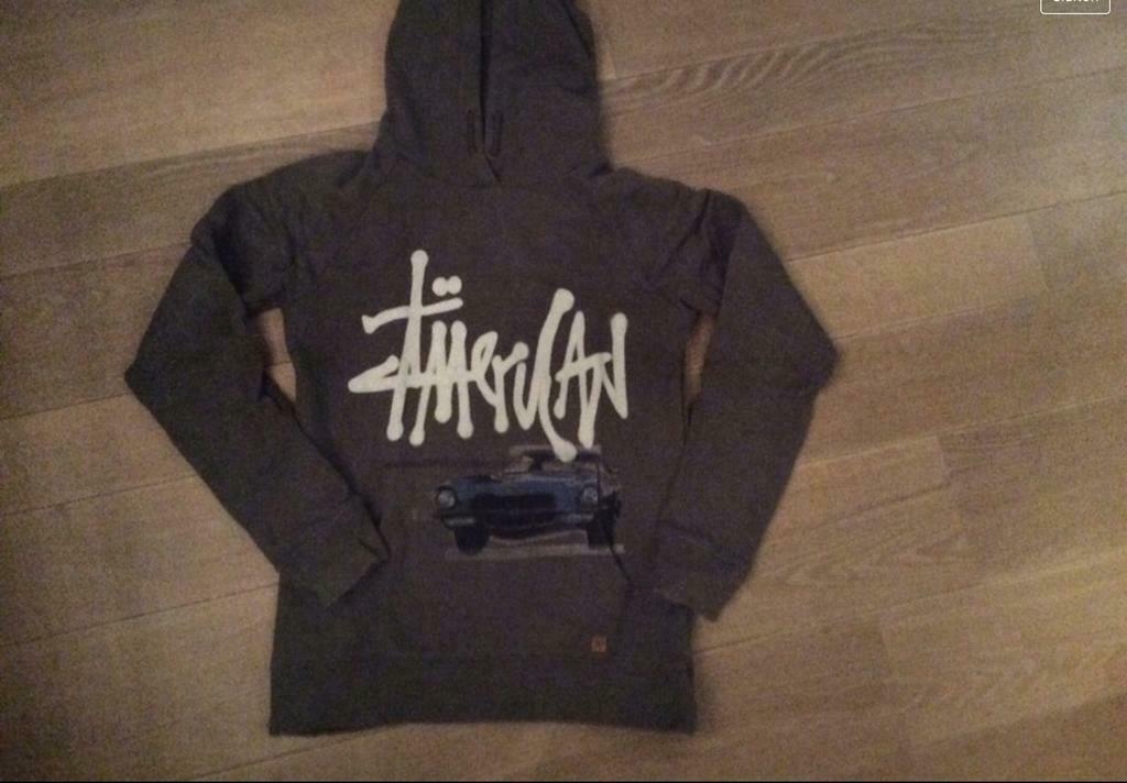 American outfitters kakigroene Hoody, Kappentrui 14 jaar,NIE, Kinderen en Baby's, Verzenden, Trui of Vest, Zo goed als nieuw, Jongen