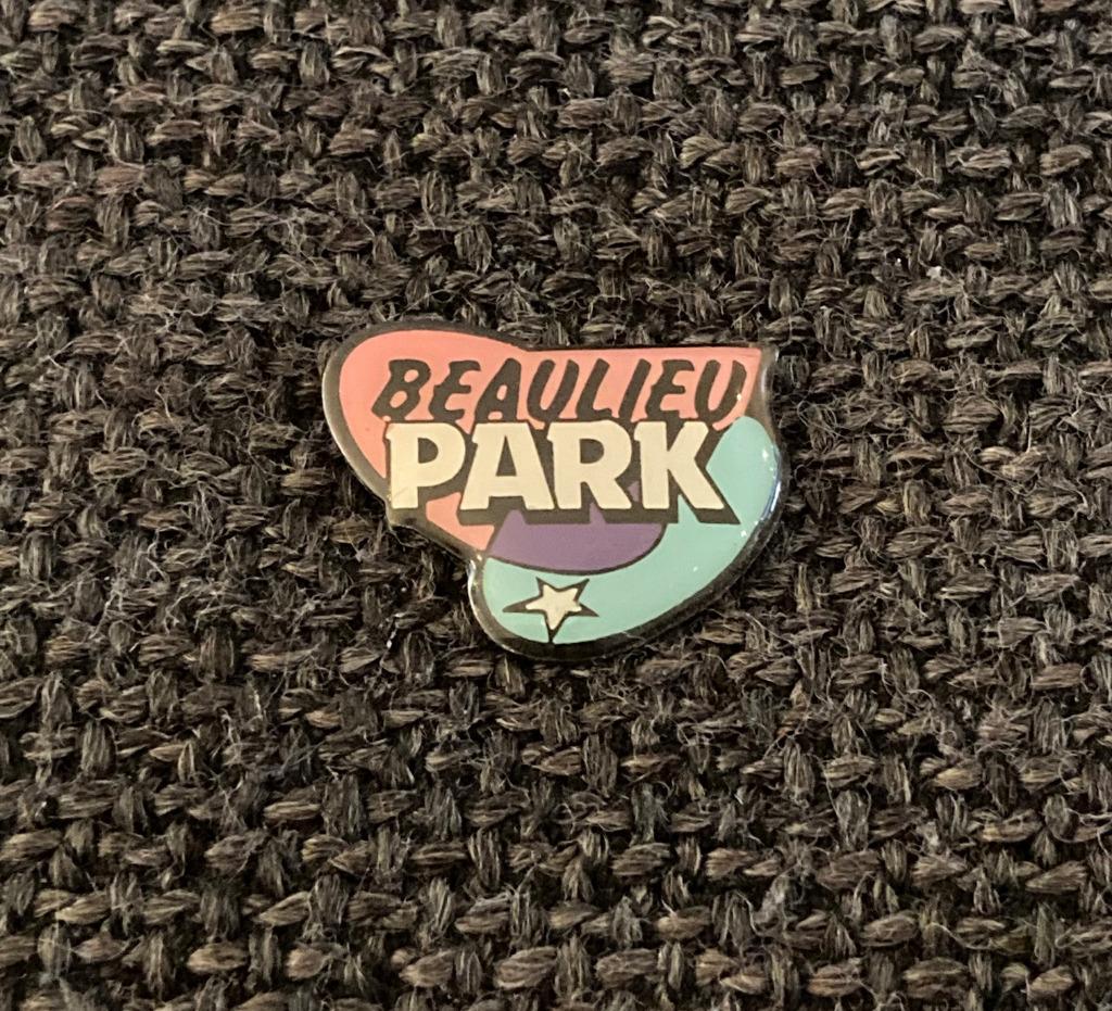 PIN - BEAULIEU PARK, Envoi, Utilisé, Autres sujets/thèmes, Insigne ou Pin's