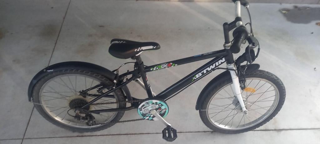 Jongensfiets in goede staat voor kids vanaf 6 tot 10 jaar, Fietsen en Brommers, Ophalen, Gebruikt