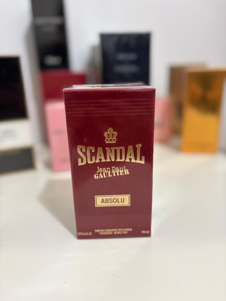 Scandal jean paul gaultier absolu, Enlèvement ou Envoi, Comme neuf