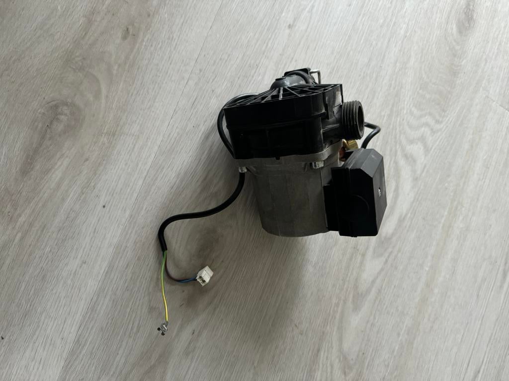 Circulateur Wilo 4511062 pour Thermomaster f28e, Enlèvement