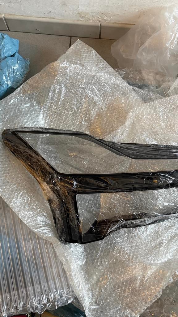 POLESTAR 4 right Car Headlight Glass, Motoren, Ophalen, Nieuw