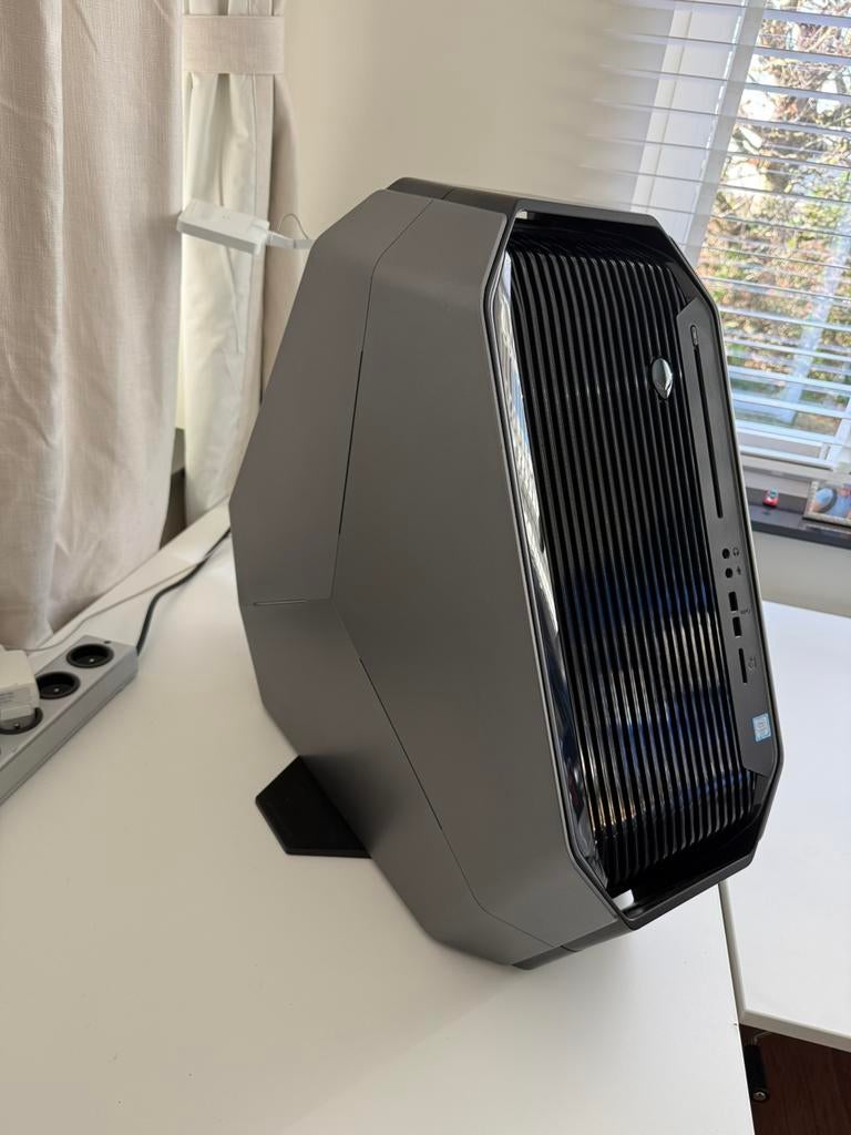 Alienware Area-51 R2 behuizing (D03X / D03X001), Ophalen, Gebruikt