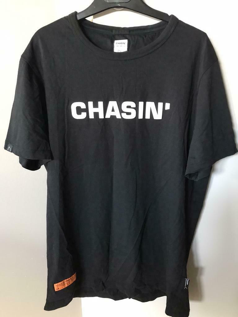Te koop t-shirt “Chasin”, Chasin, Maat 48/50 (M), Zwart, Ophalen of Verzenden