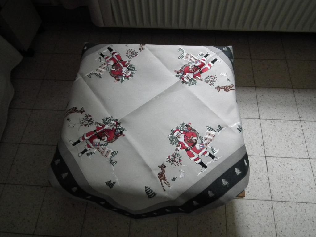 Petite nappe avec motifs de Noël (84 x 84 cm), Envoi, Comme neuf