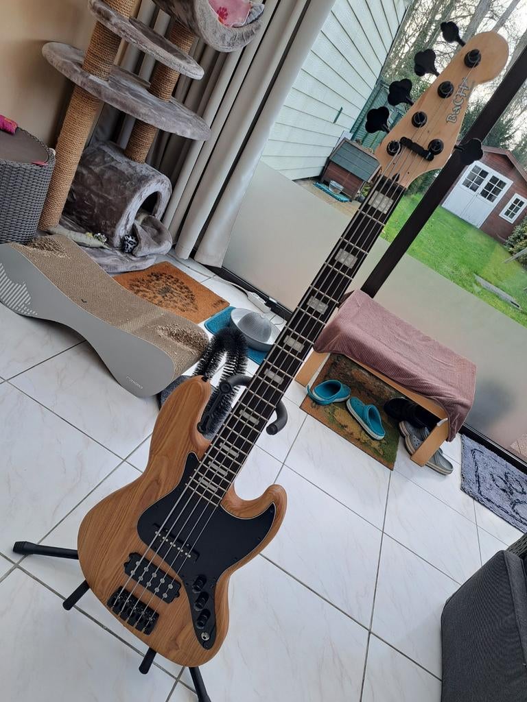 Basse jazz 5 cordes DIY J/MM - frêne américain, Musique & Instruments, Enlèvement, Neuf, Électrique, 5 cordes