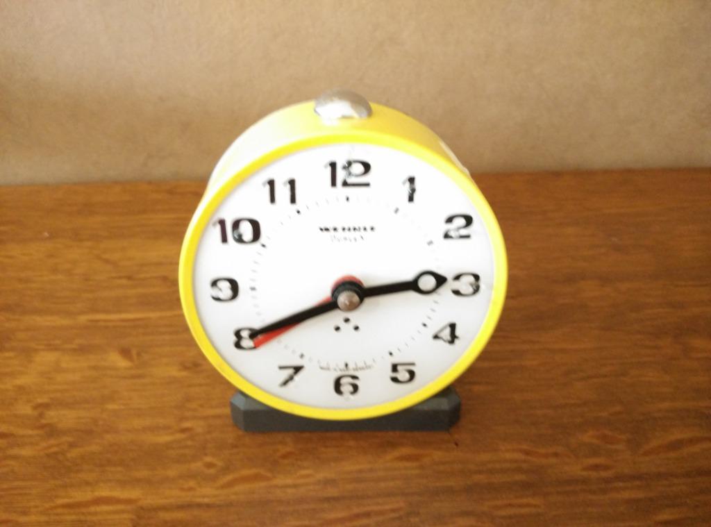 oude wekker geel - 11 cm, Antiek en Kunst, Ophalen