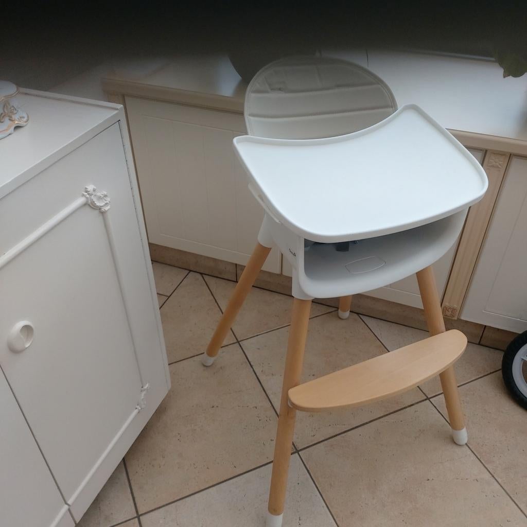 2 in 1 kinderstoel Qute wit, Ophalen