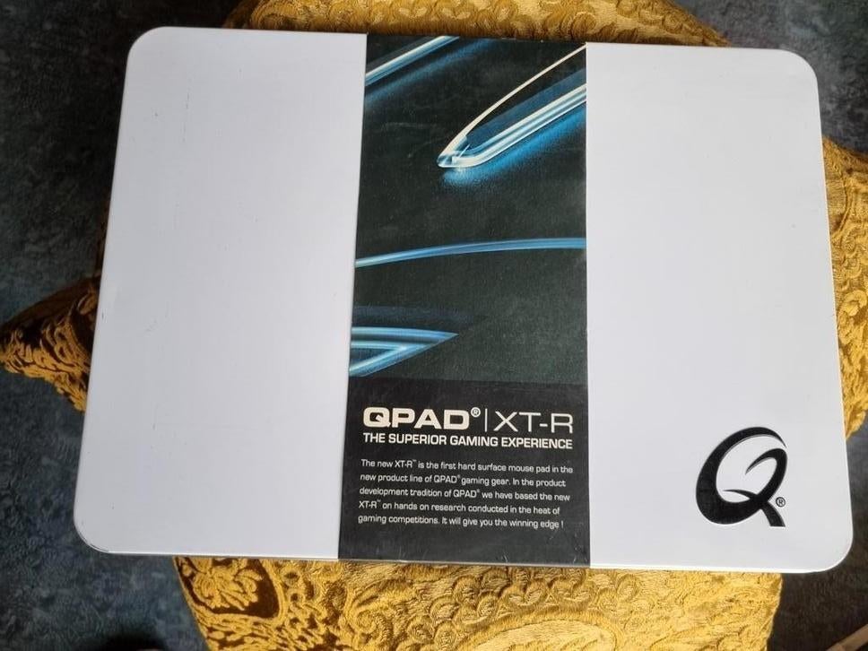 QPAD XY-R Tapis de souris gamer dur ergonomique, Enlèvement ou Envoi, Ergonomique, Comme neuf