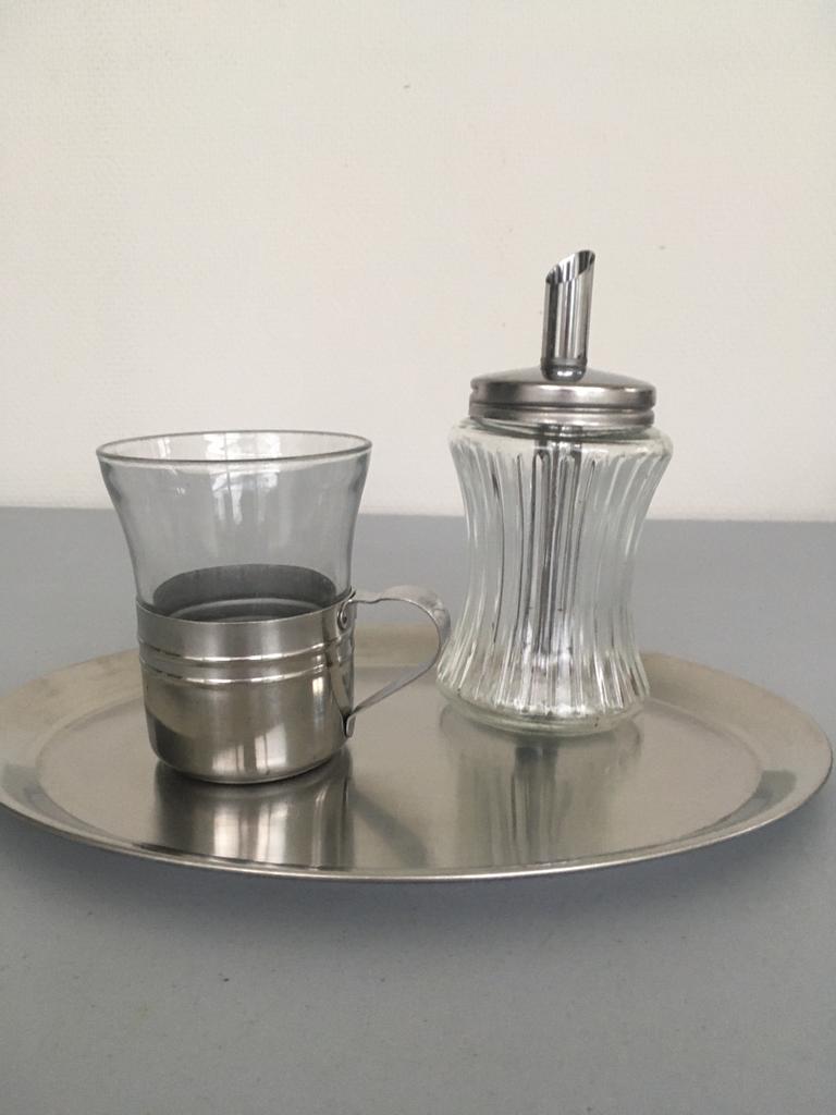 Lot: tas + SUIKERSTROOIER + schoteltje., Ophalen