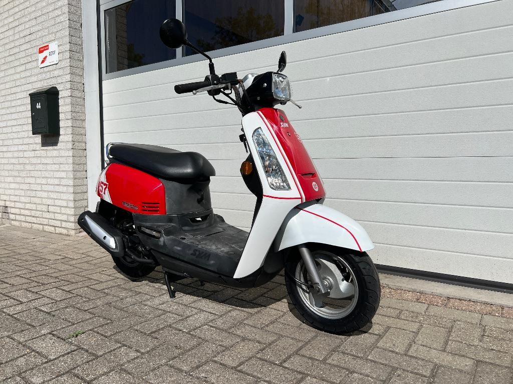 Sym Tonik #57 A klasse scooter. *Perfecte staat*25km*4 takt*, Ophalen, Gebruikt, Overige modellen, 49 cc