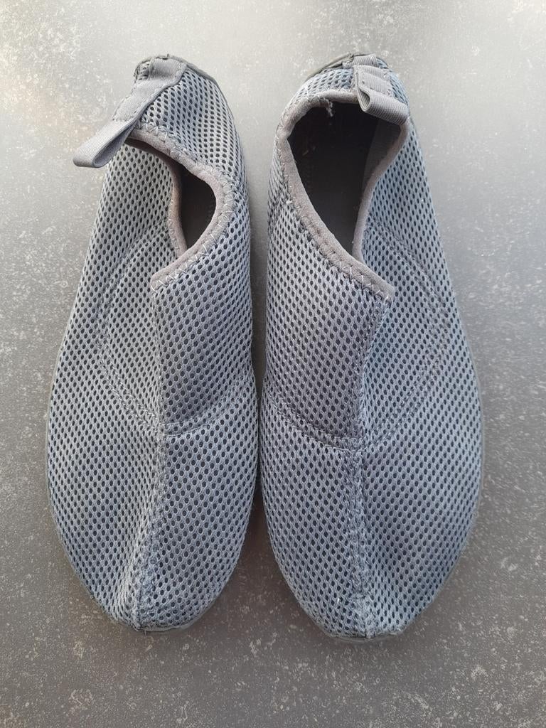 Waterschoenen mt38-39, Watersport en Boten, Ophalen of Verzenden, Zo goed als nieuw