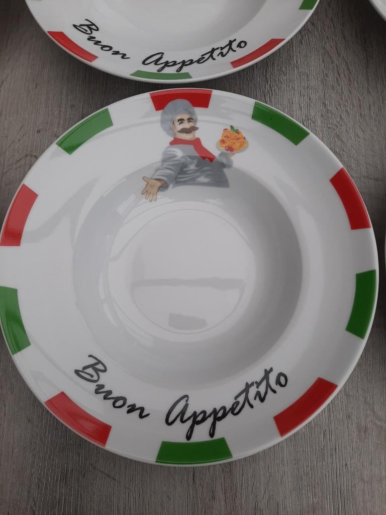 Pastaborden, Enlèvement
