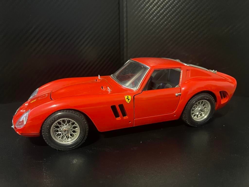 Ferrari 250 GTO 1962 1/18ème, Enlèvement ou Envoi, Comme neuf