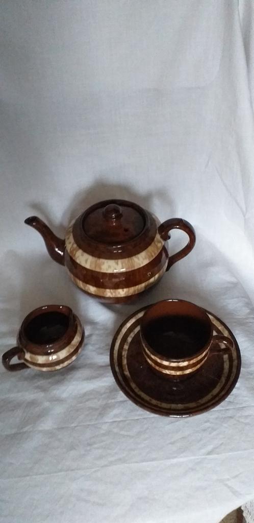 Théière pot à lait et tasse, Enlèvement ou Envoi