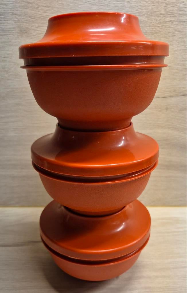 Bols orientaux Tupperware vintage Seal N Serve, Orange