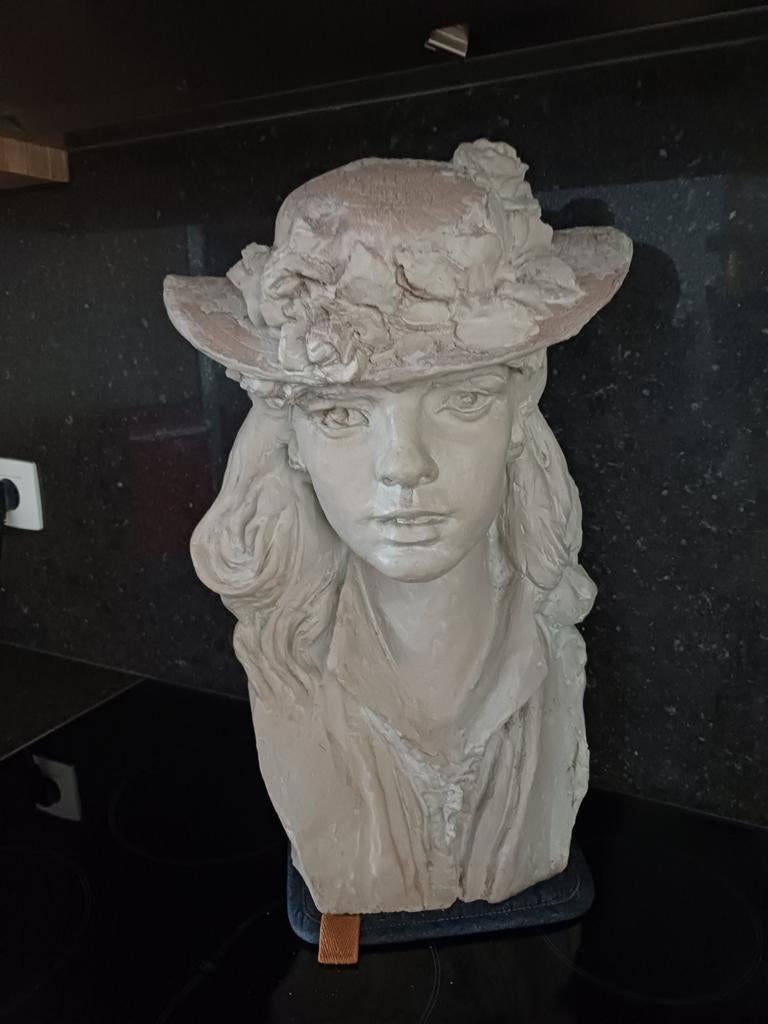 réplique de « Flower Girl v RODIN »., Enlèvement, Comme neuf, Pierre