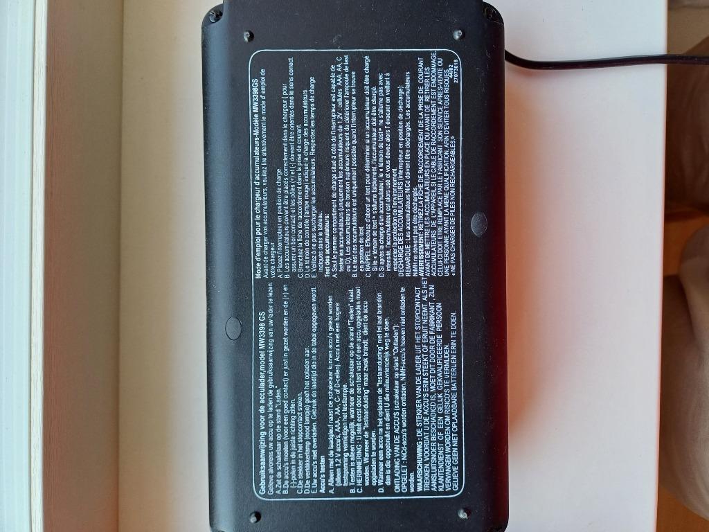 Batterijlader, Elektronische apparatuur, Onderdelen en Toebehoren, Gebruikt, Ophalen of Verzenden