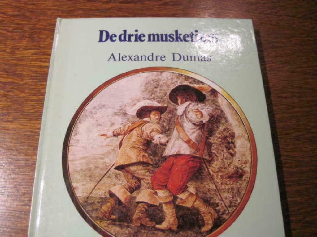 boek : de drie musketier, Alexandre Dumas, Boeken, Ophalen of Verzenden, Gelezen