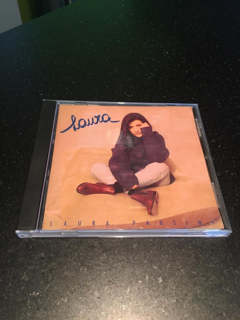 CD Laura, Enlèvement, Utilisé