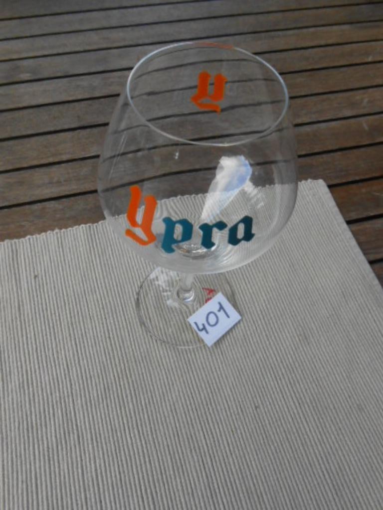 bierglas Ypra hoppy blond, Verzamelen, Ophalen of Verzenden, Zo goed als nieuw, Bierglas