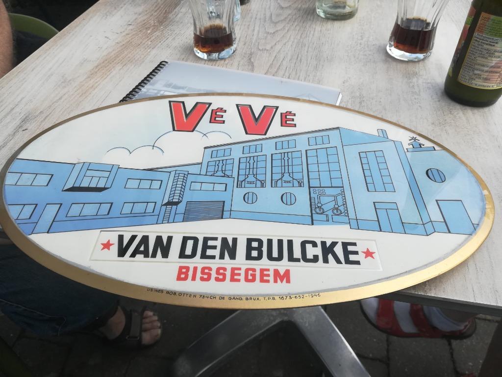 Een advertentie van brouwerij VEVE Van den Bulcke uit, Ophalen, Zo goed als nieuw