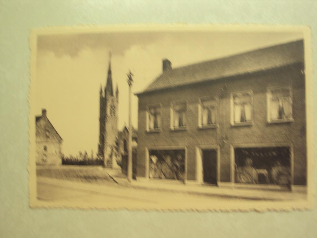 57055 - STAVELE - MARKT - KERK - ZIE 2 FOTO'S, Verzenden
