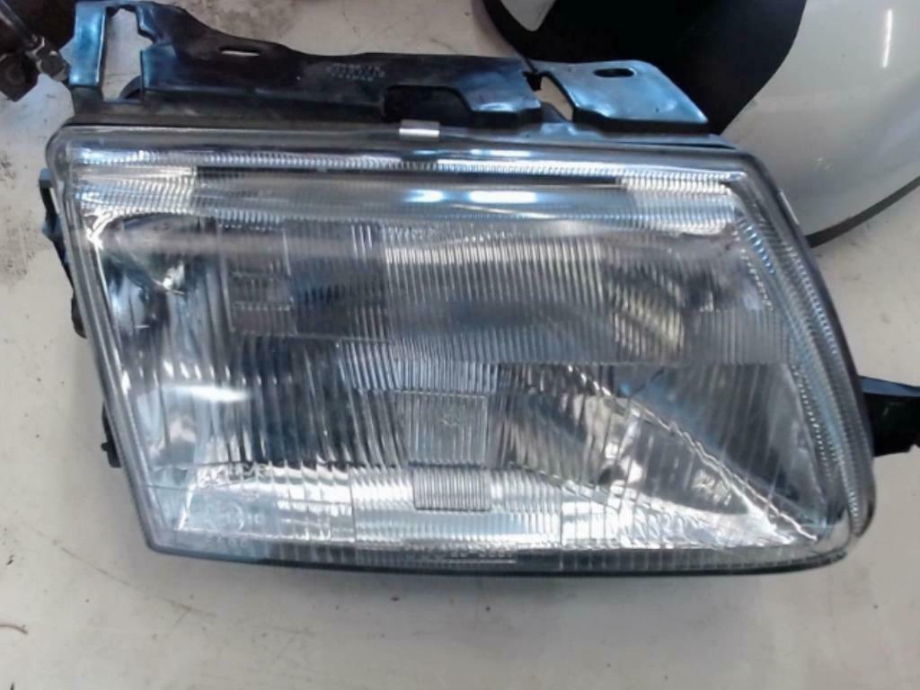 optique de  phare  droit citroen saxo phase  1, Enlèvement ou Envoi, Utilisé