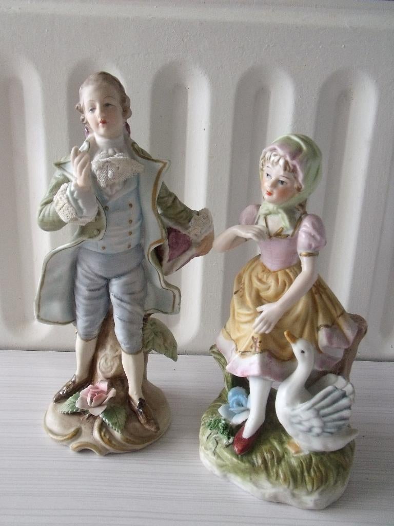 couple porcelaine biscuit marquis et bergère 21 cm & 18 cm , Ophalen