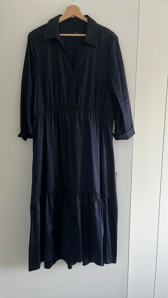 Kleed donkerblauw M+, Ophalen of Verzenden, Zo goed als nieuw