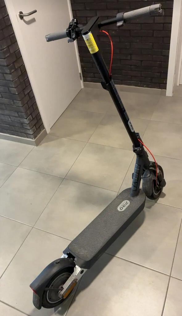 Eleckrische step, Fietsen en Brommers, Ophalen of Verzenden, Zo goed als nieuw