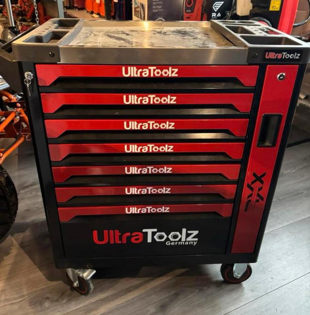 Chariot à outils Ultratoolz avec capuchons d'alimentation, Enlèvement, Neuf