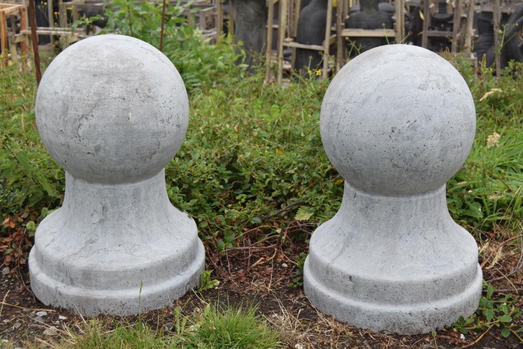 SOLDE Têtes de pilastres ,de colonnes en pierre bleue, Enlèvement, Utilisé