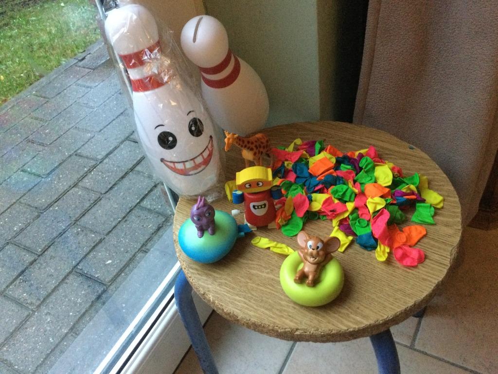 LOT DE JEUX POUR ENFANTS: IMAGINATION..., Enlèvement ou Envoi