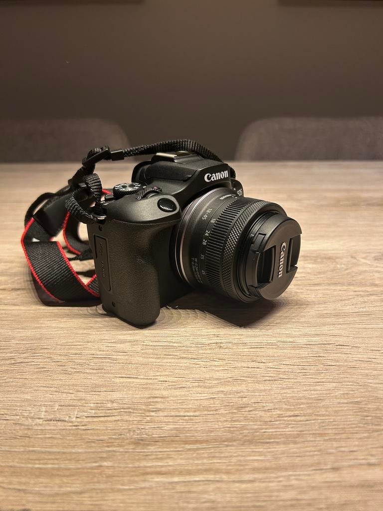 Canon EOS R100 + RF-S 18-45mm, Ophalen of Verzenden, Zo goed als nieuw, Canon