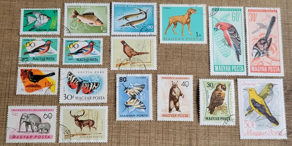 17 oude postzegels: Hongarije - thema dieren, Timbres & Monnaies, Timbres | Europe | Hongrie, Enlèvement ou Envoi, Affranchi