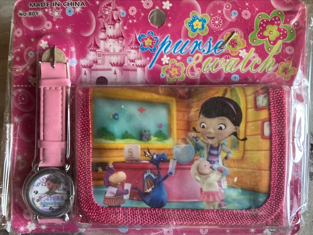 Disney Doc Mcstuffens horloge en portemonneetje., Enlèvement ou Envoi, Neuf