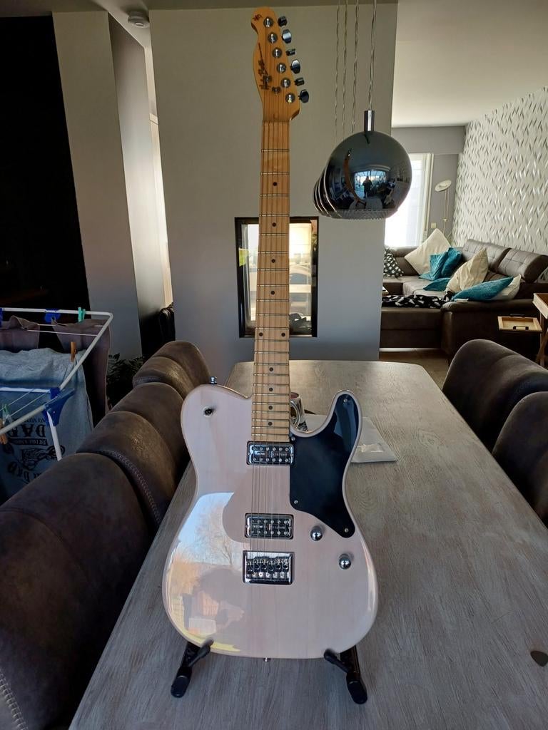 Harley benton te-90 flt met upgrade, Muziek en Instrumenten, Ophalen of Verzenden, Zo goed als nieuw, Solid body, Overige merken