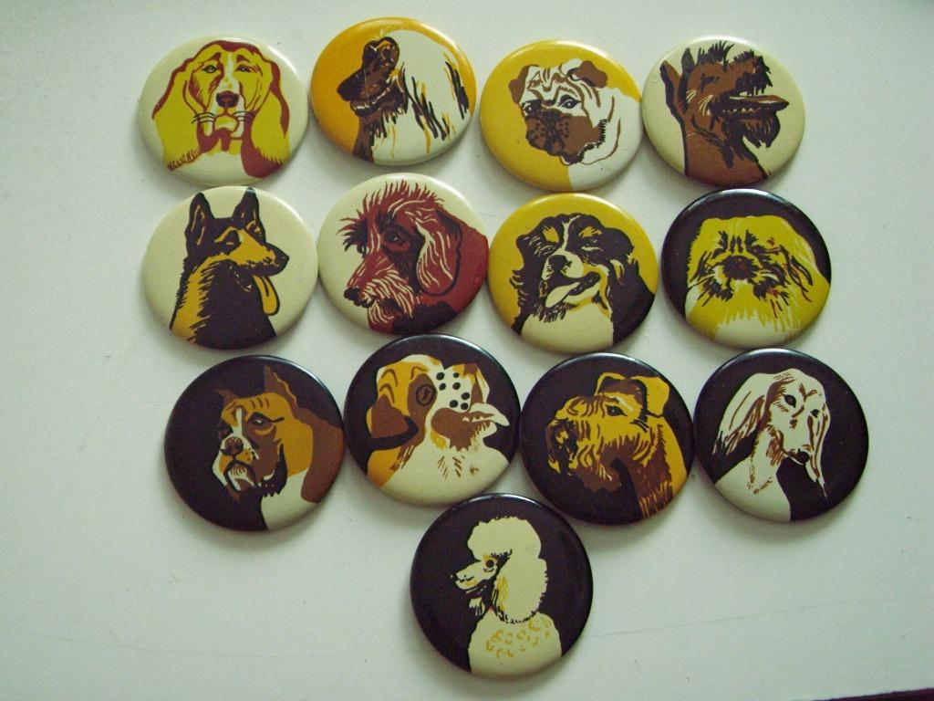 Boutons/épingles vintage avec chats et chiens, Enlèvement ou Envoi, Utilisé, Animal et Nature, Bouton